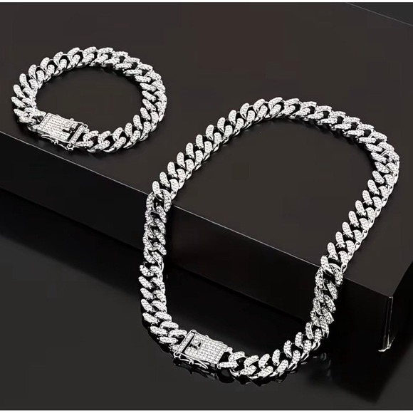 The Unbranded Brand Other - Silver Fashion Hip-Hop Necklace And Bracelet Set 24" chain